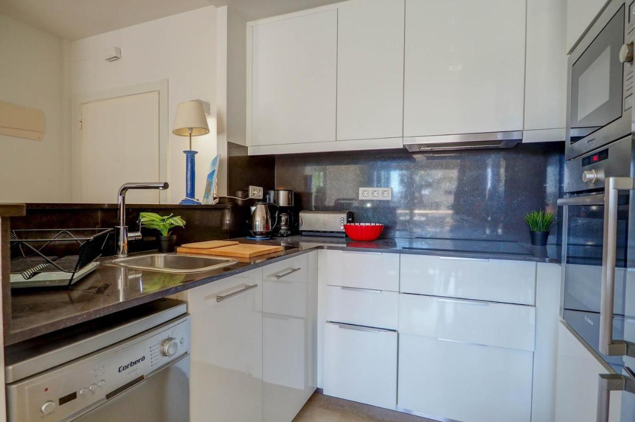 Mediterraneo Seaview Apartment By Hello Homes Sitges Dış mekan fotoğraf