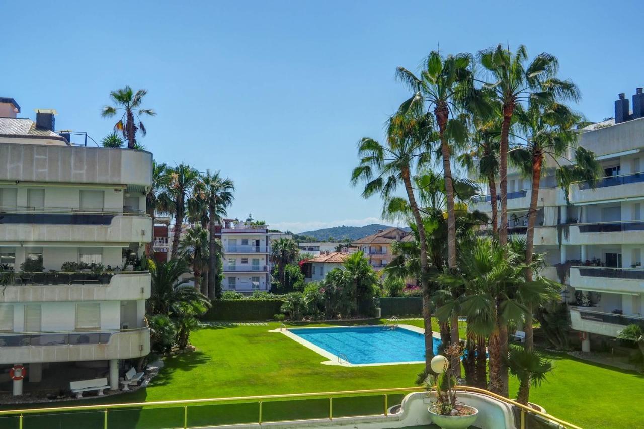 Mediterraneo Seaview Apartment By Hello Homes Sitges Dış mekan fotoğraf