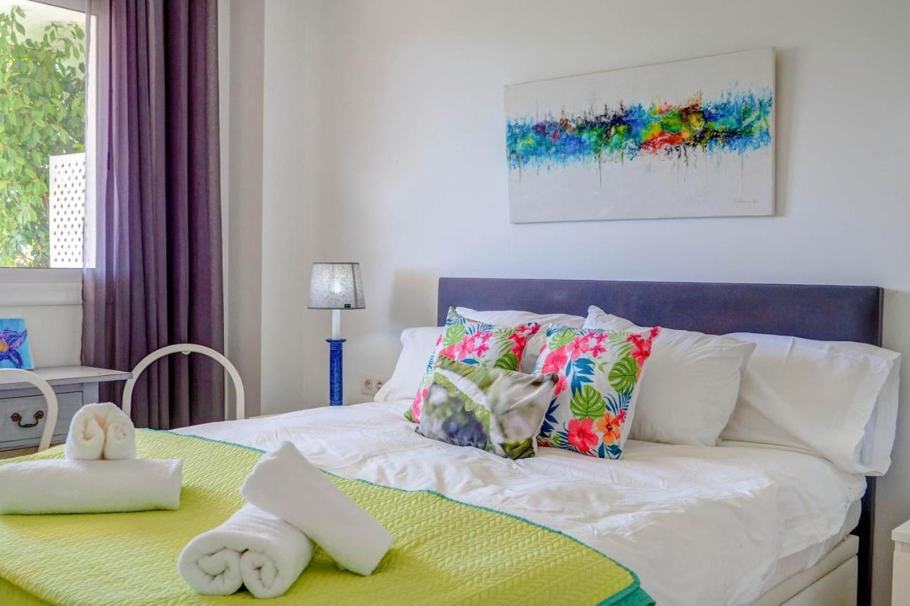 Mediterraneo Seaview Apartment By Hello Homes Sitges Dış mekan fotoğraf