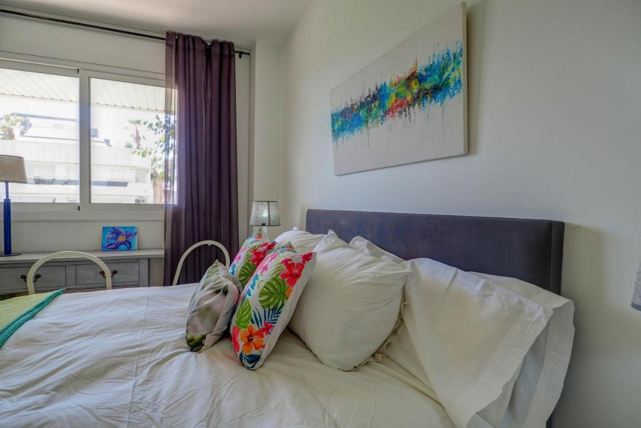 Mediterraneo Seaview Apartment By Hello Homes Sitges Dış mekan fotoğraf
