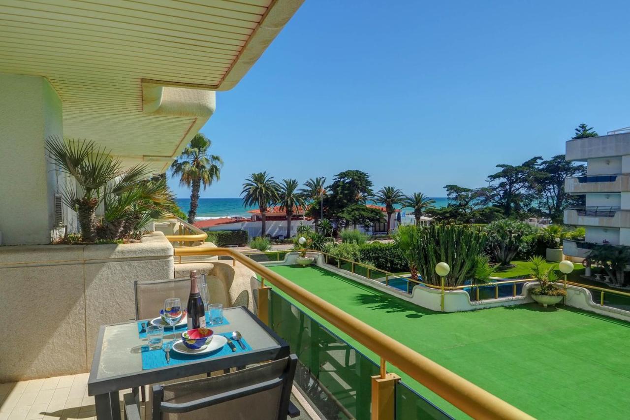 Mediterraneo Seaview Apartment By Hello Homes Sitges Dış mekan fotoğraf