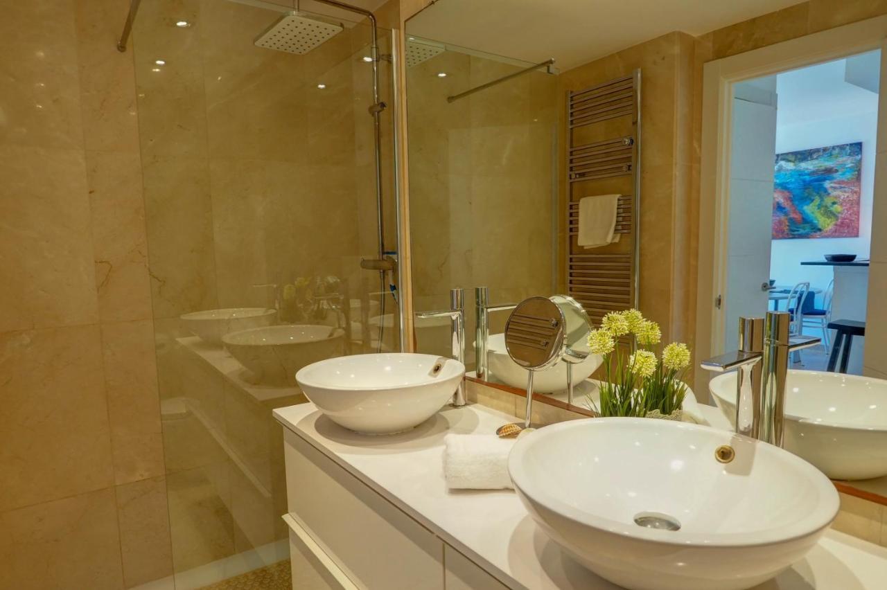 Mediterraneo Seaview Apartment By Hello Homes Sitges Dış mekan fotoğraf